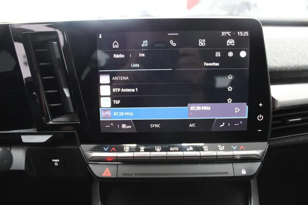 Renault Mégane E-Tech - Photo 21