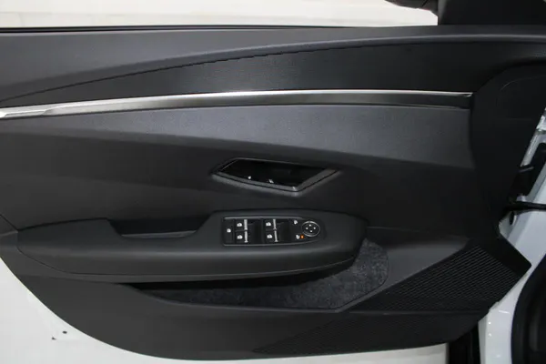 Renault Mégane E-Tech - Photo 8