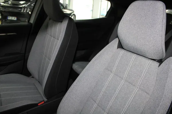 Renault Mégane E-Tech - Photo 10
