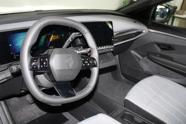 Renault Mégane E-Tech - Photo 9