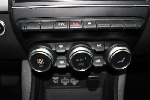 Renault Zoe - Photo 19