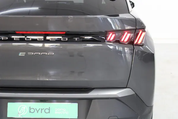 Peugeot E-3008 - Photo 7