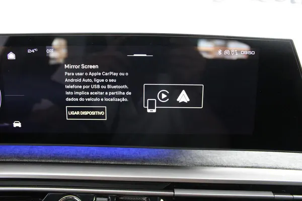 Peugeot E-3008 - Photo 31