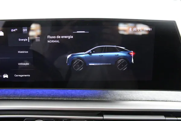 Peugeot E-3008 - Photo 33
