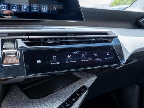 Peugeot E-3008 - Photo 35