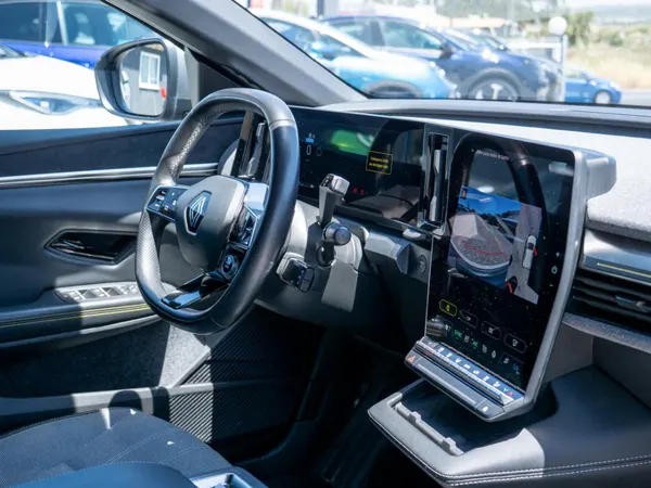 Renault Mégane E-Tech - Photo 17