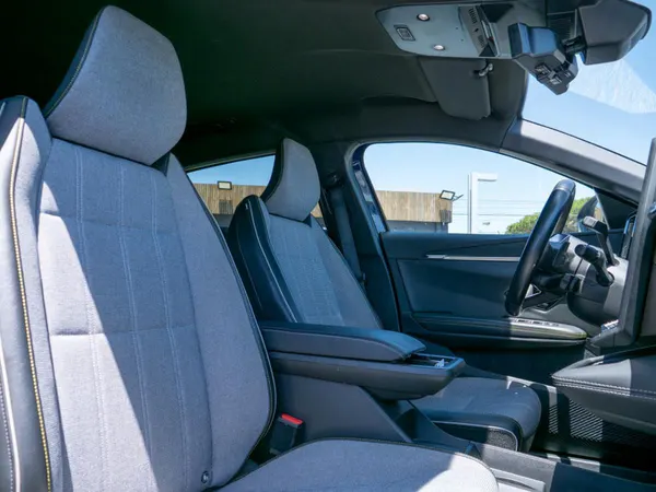 Renault Mégane E-Tech - Photo 18
