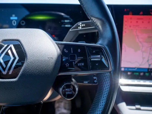 Renault Mégane E-Tech - Photo 28