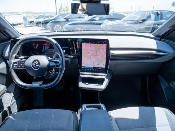 Renault Mégane E-Tech - Photo 24