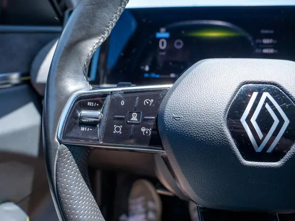 Renault Mégane E-Tech - Photo 27
