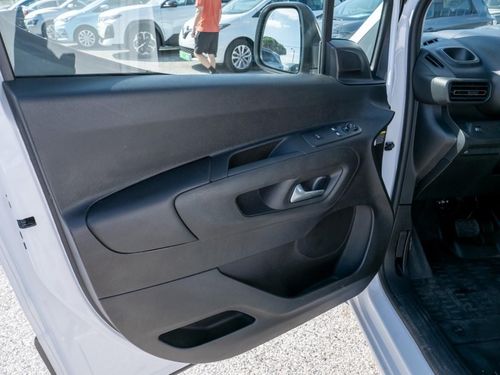 Opel Combo - Photo 18