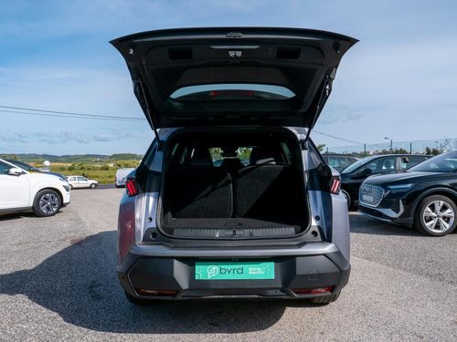 Peugeot E-5008 - Photo 13