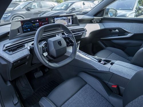 Peugeot E-5008 - Photo 21