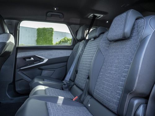 Peugeot E-5008 - Photo 24