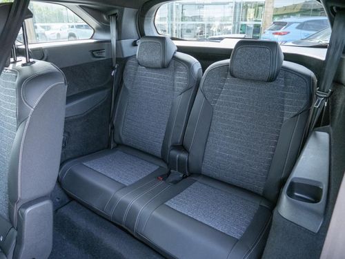 Peugeot E-5008 - Photo 25