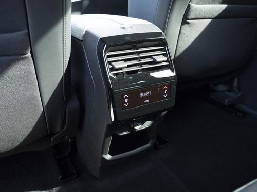 Peugeot E-5008 - Photo 26