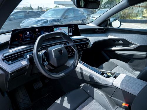 Peugeot E-5008 - Photo 21