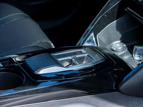 Peugeot e-2008 - Photo 18