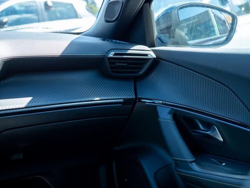 Peugeot e-2008 - Photo 28