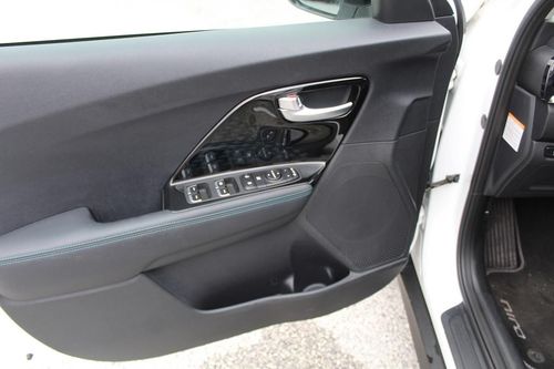 Kia e-Niro - Photo 13