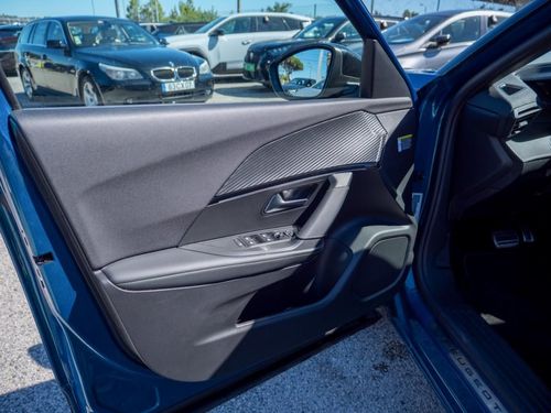 Peugeot e-2008 - Photo 21
