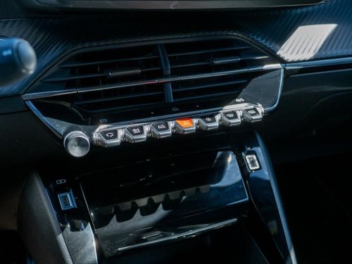 Peugeot e-2008 - Photo 35