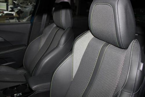 Peugeot e-2008 - Photo 7