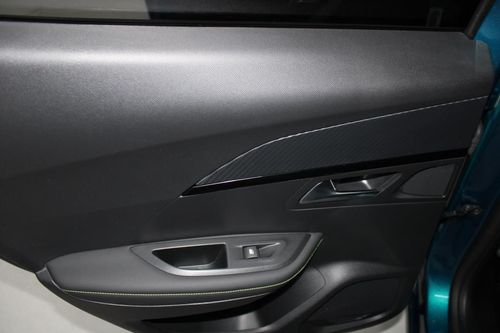 Peugeot e-2008 - Photo 9