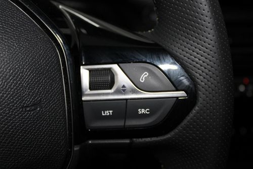 Peugeot e-2008 - Photo 12