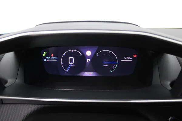 Peugeot e-2008 - Photo 16