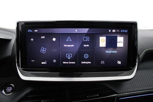 Peugeot e-2008 - Photo 17
