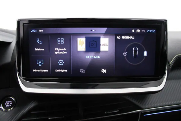 Peugeot e-2008 - Photo 19