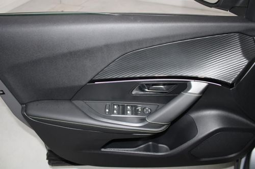 Peugeot e-2008 - Photo 9