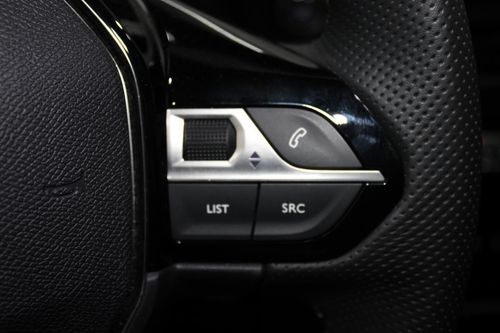 Peugeot e-2008 - Photo 15