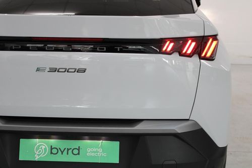 Peugeot E-3008 - Photo 7
