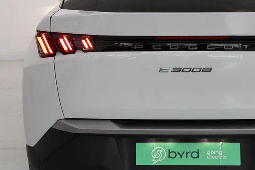 Peugeot E-3008 - Photo 6