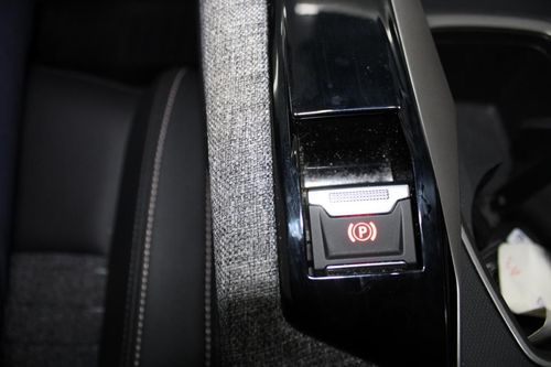 Peugeot E-3008 - Photo 21