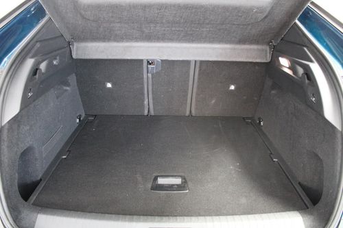 Peugeot E-3008 - Photo 8