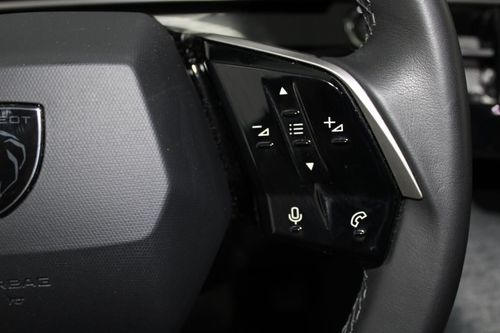 Peugeot E-3008 - Photo 15