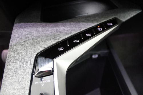 Peugeot E-3008 - Photo 20