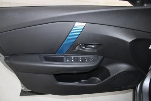 Citroen e-C4 - Photo 8