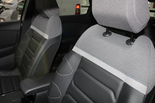 Citroen e-C4 - Photo 9