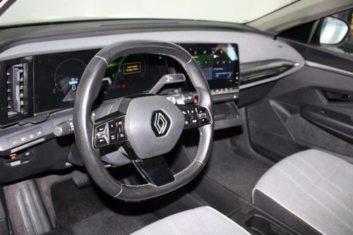 Renault Mégane E-Tech - Photo 11