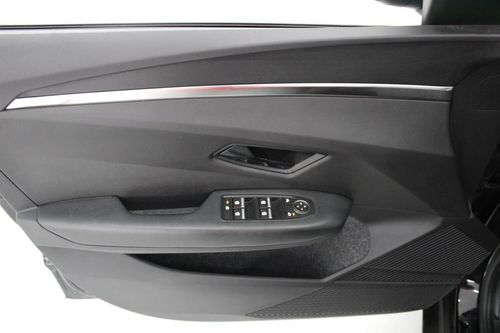 Renault Mégane E-Tech - Photo 9