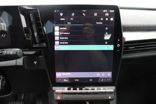 Renault Mégane E-Tech - Photo 21