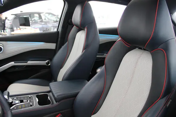 BYD Atto 3 - Photo 9
