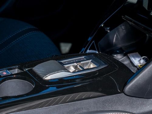 Peugeot e-2008 - Photo 18