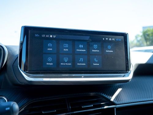 Peugeot e-2008 - Photo 32