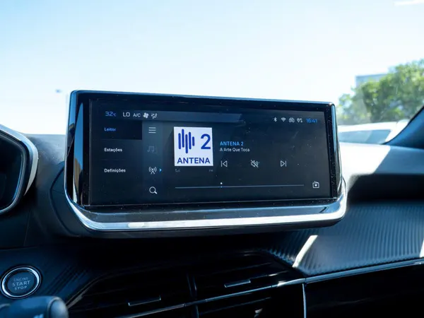 Peugeot e-2008 - Photo 35