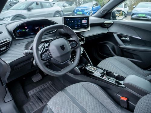 Peugeot e-2008 - Photo 22